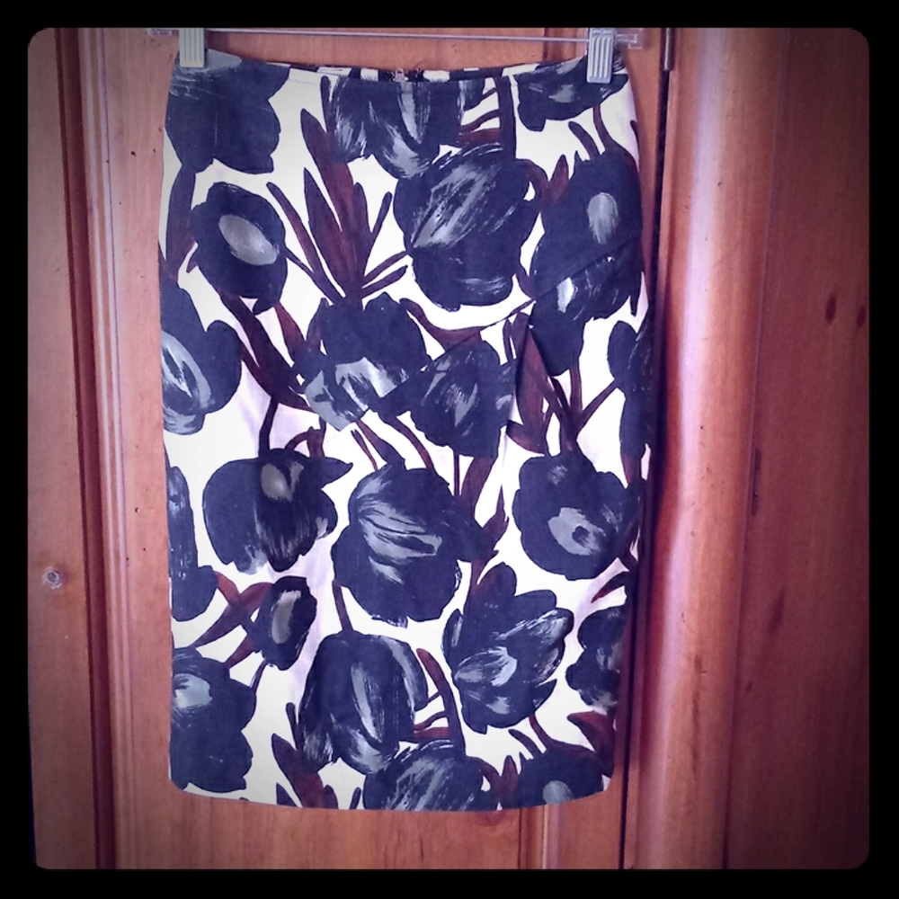 Korean boutique pencil skirt sz 44. Xs, 0/2